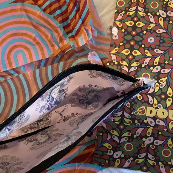 La DoubleJ Demeter hand pochette/clutch/bag/makeup pouch from Italian Designer ✨ - Picture 6 of 8